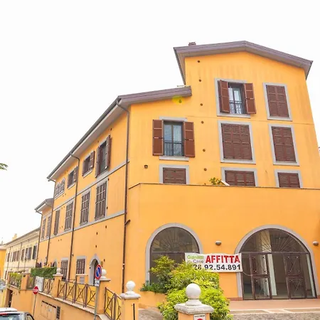 Aura 12 * Frascati